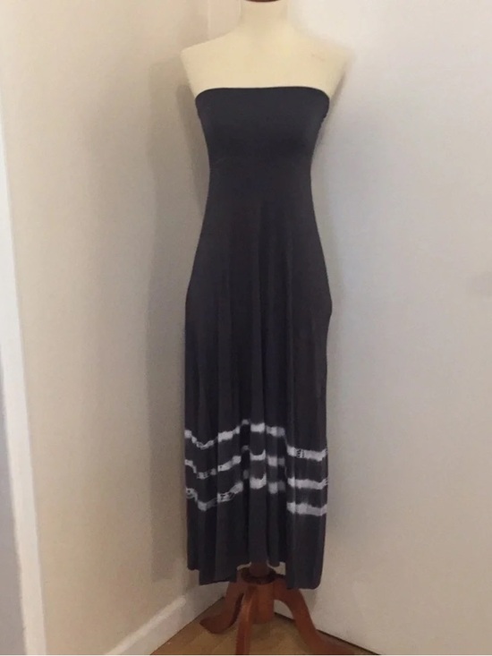 Dresses & Skirts - Strapless Black Maxi Dress with Subtle White Tie-Dye Bands